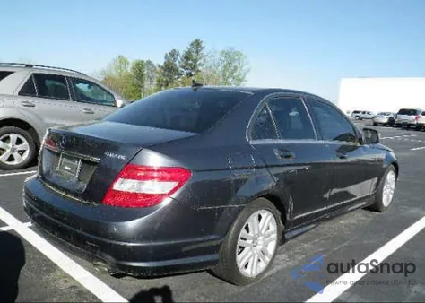 2009 Mercedes-Benz C300 4 Matic из США, поврежденный, VIN WDDGF81X69F210691